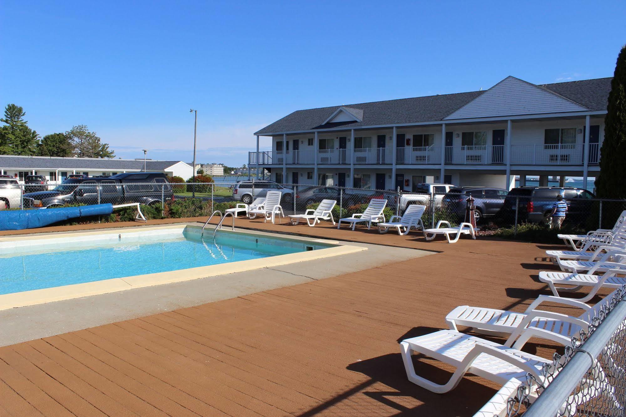 Sunrise Beach Motel Mackinaw Stadt Exterior foto